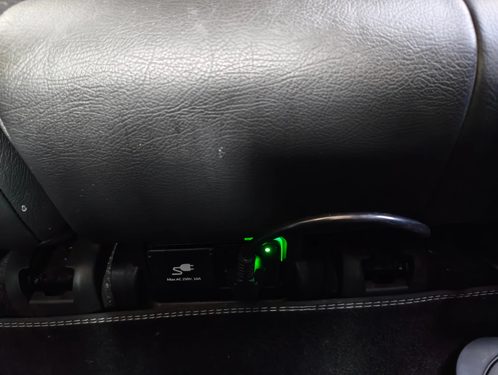 Hyundai Ioniq 5 77.7KWh* V2L* PREMIUM LINE* LED* Термопомп* CONECT, снимка 13 - Автомобили и джипове - 56064256
