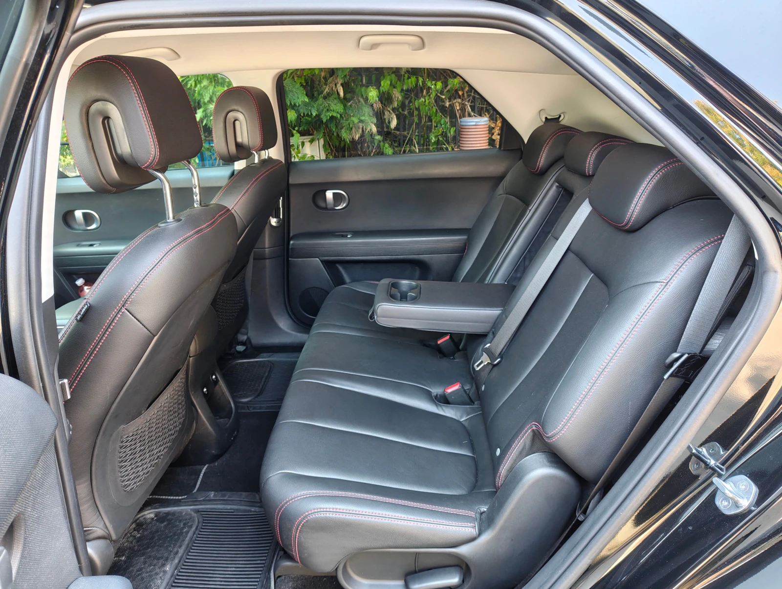 Hyundai Ioniq 5 77.7KWh* V2L* PREMIUM LINE* LED* Термопомп* CONECT, снимка 12 - Автомобили и джипове - 56064256