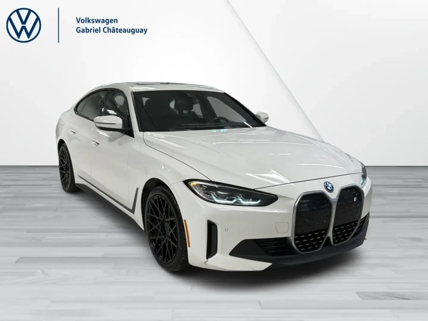 BMW i4 * eDrive35* pano* подгрев* ЛИЗИНГ* , снимка 3 - Автомобили и джипове - 56127146