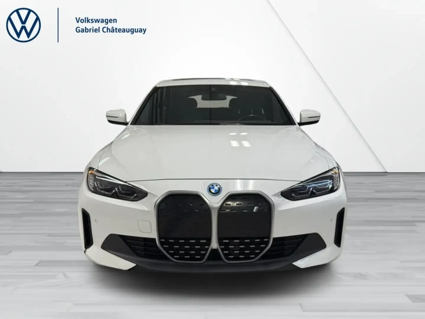 BMW i4 * eDrive35* pano* подгрев* ЛИЗИНГ* , снимка 2 - Автомобили и джипове - 56127146