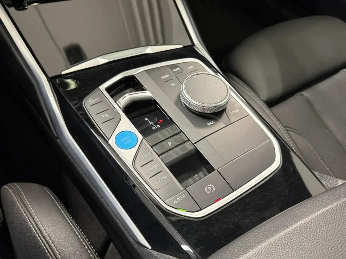 BMW i4 * eDrive35* pano* подгрев* ЛИЗИНГ* , снимка 12 - Автомобили и джипове - 56127146