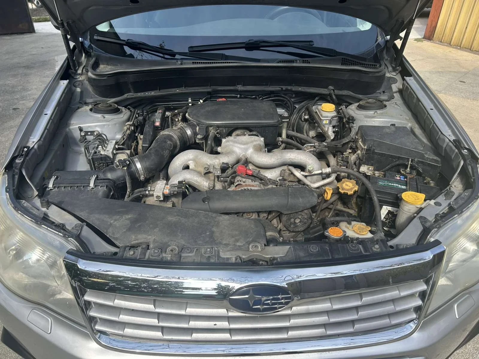 Subaru Forester 2.0 LPG, снимка 3 - Автомобили и джипове - 56160844