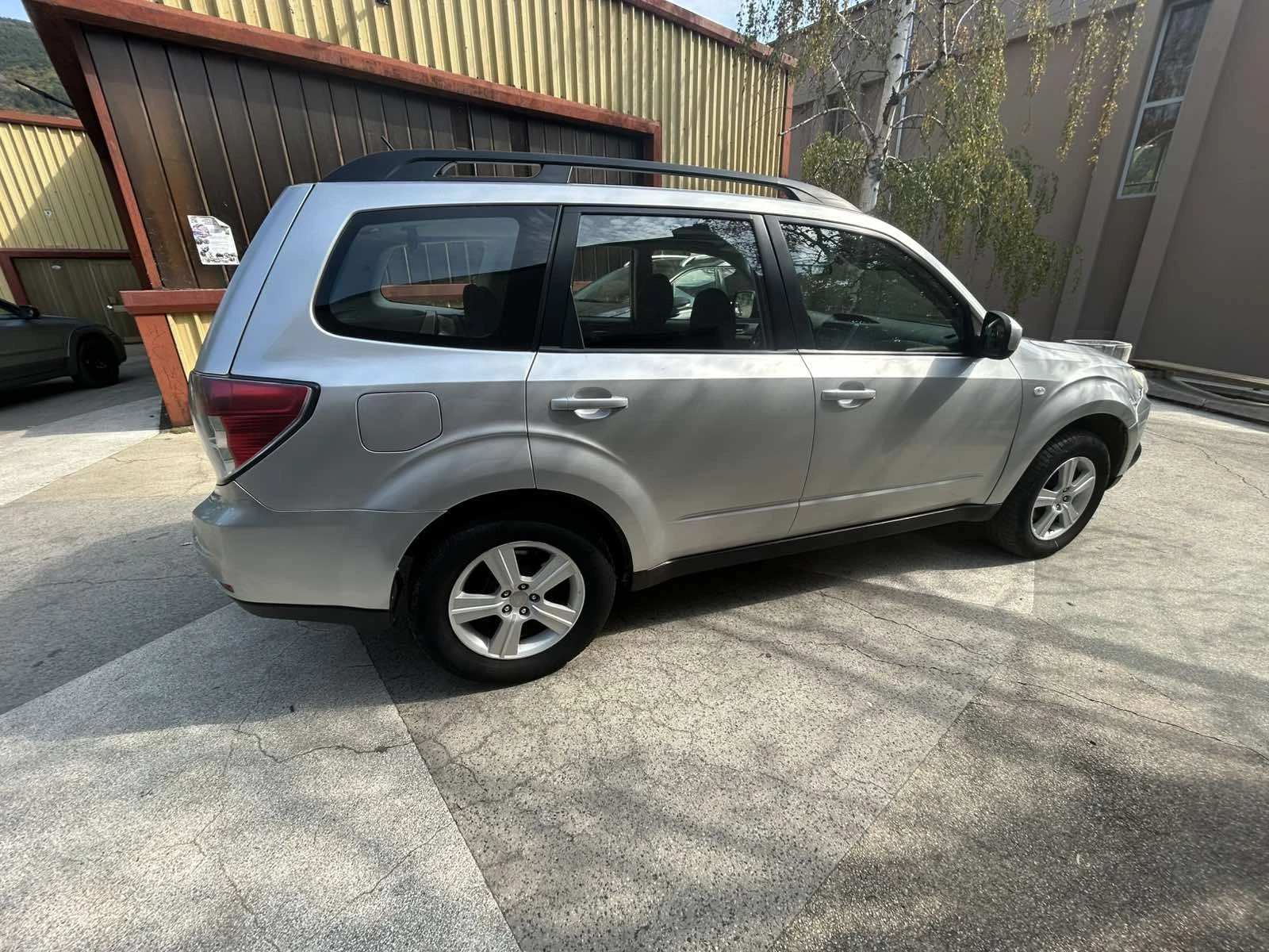 Subaru Forester 2.0 LPG, снимка 7 - Автомобили и джипове - 56160844