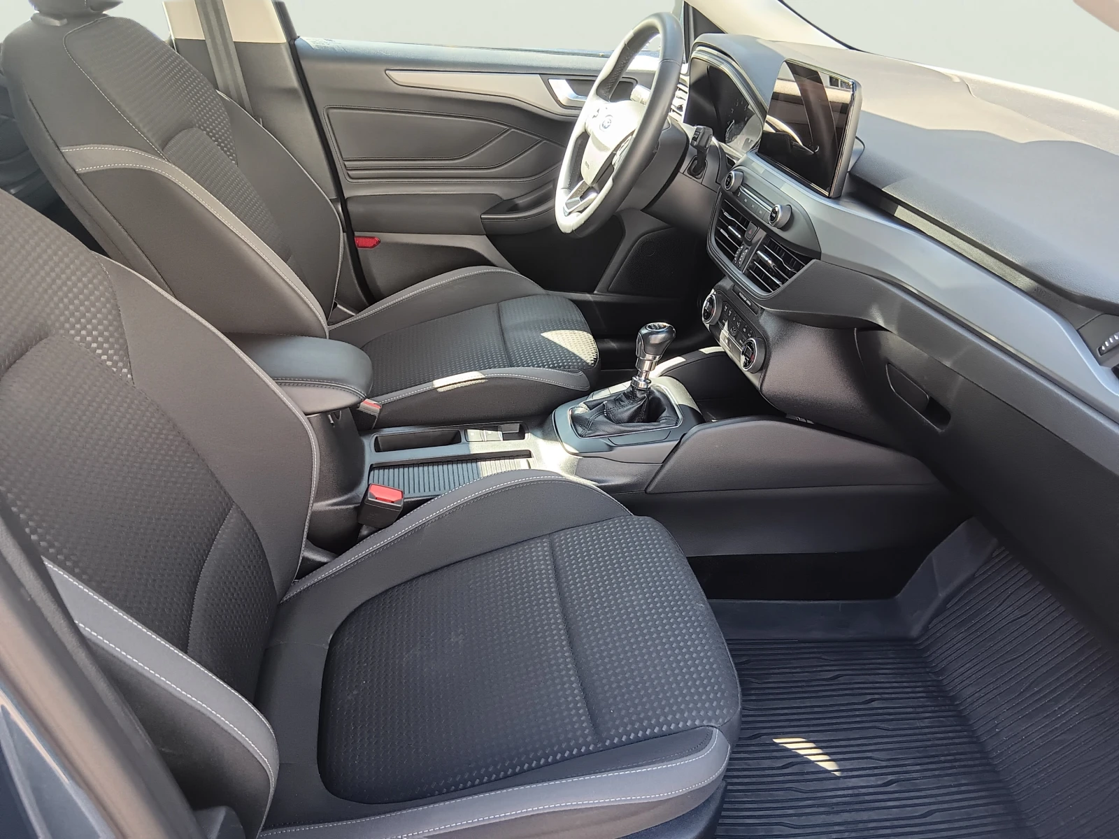 Ford Focus 1.0 EcoBoost, снимка 13 - Автомобили и джипове - 56301149
