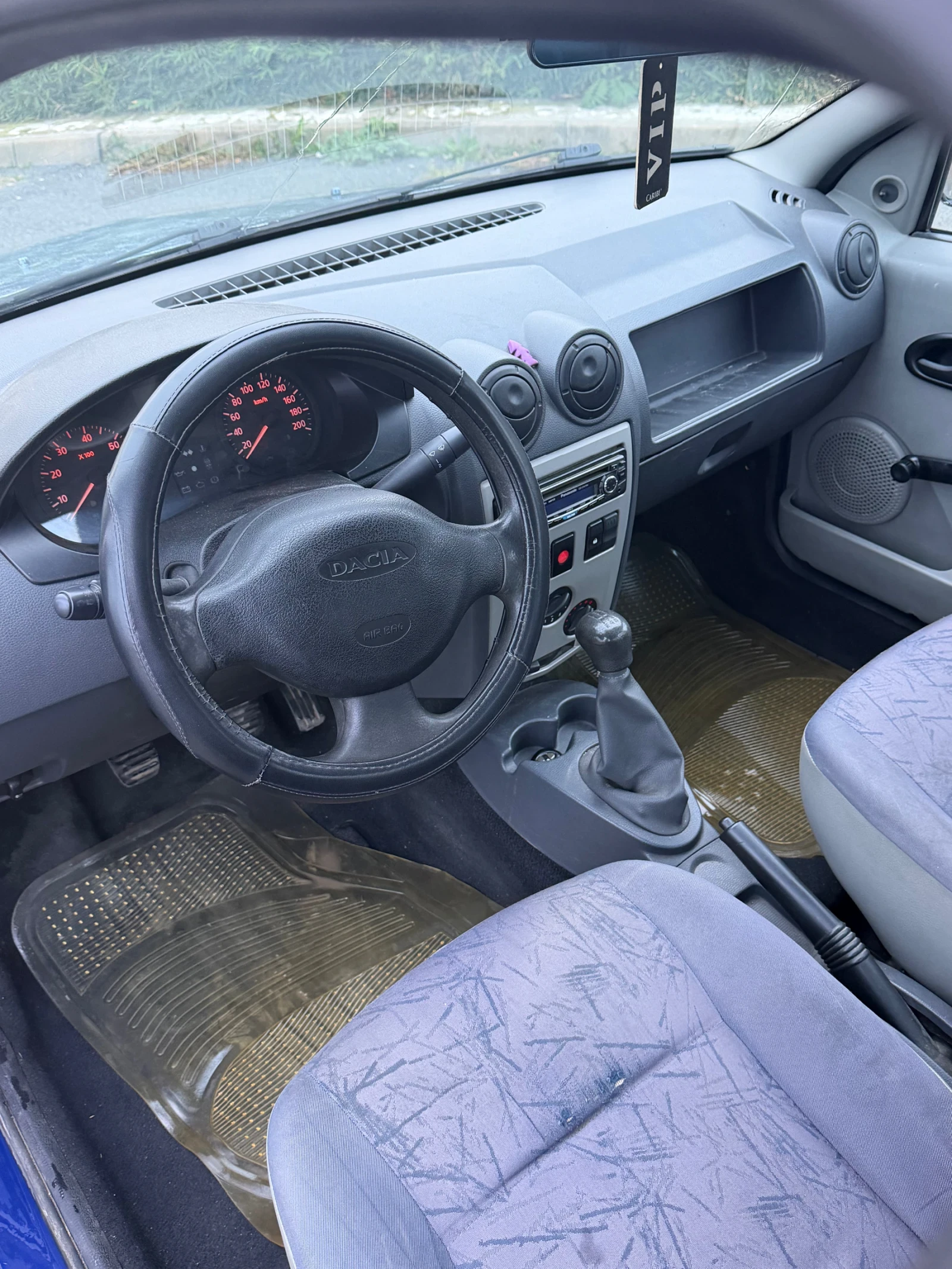 Dacia Logan 1.5Д, снимка 9 - Автомобили и джипове - 56738792