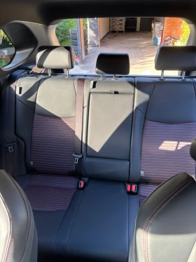Toyota Rav4 Plug-in hybrid/4х4/FULL STYLE/85 КМ/360 камера, снимка 12