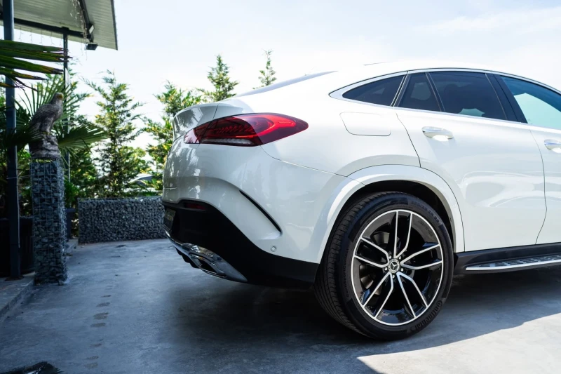 Mercedes-Benz GLE 400 D 4MATIC FULL AMG LINE ПАНО BURMEISTER ЛИЗИНГ 100%, снимка 10 - Автомобили и джипове - 50589896