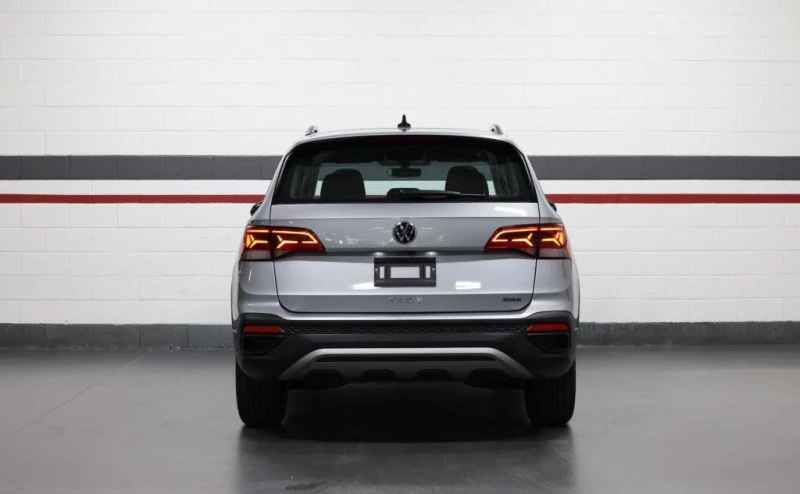 VW Tiguan  Taos Trendline 4Motion АвтоКредит* (ЦЕНА ДО БГ), снимка 7 - Автомобили и джипове - 52598272