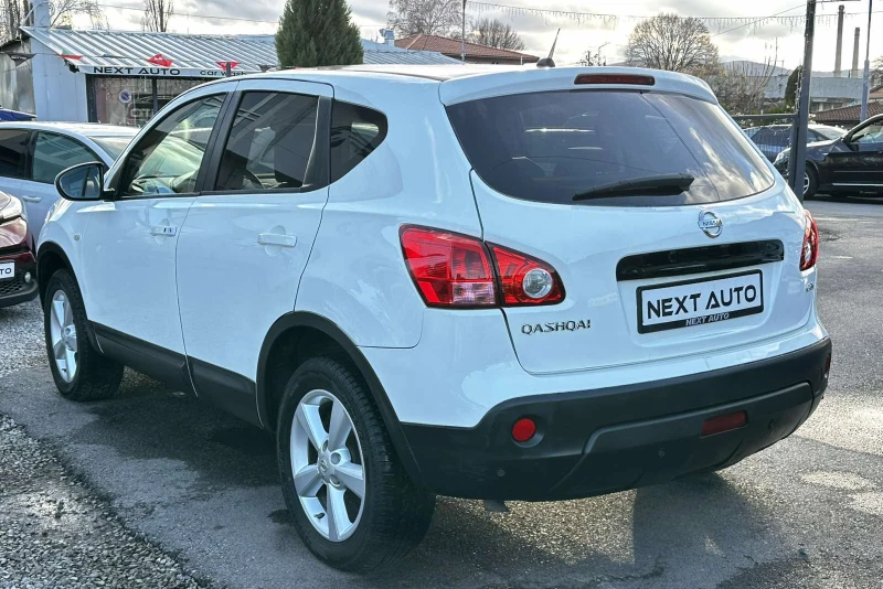 Nissan Qashqai 2.0D 150HP 4X4 PANO KEYLESS КОЖА , снимка 7 - Автомобили и джипове - 52623606