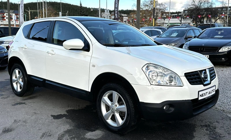 Nissan Qashqai 2.0D 150HP 4X4 PANO KEYLESS КОЖА , снимка 3 - Автомобили и джипове - 52623606