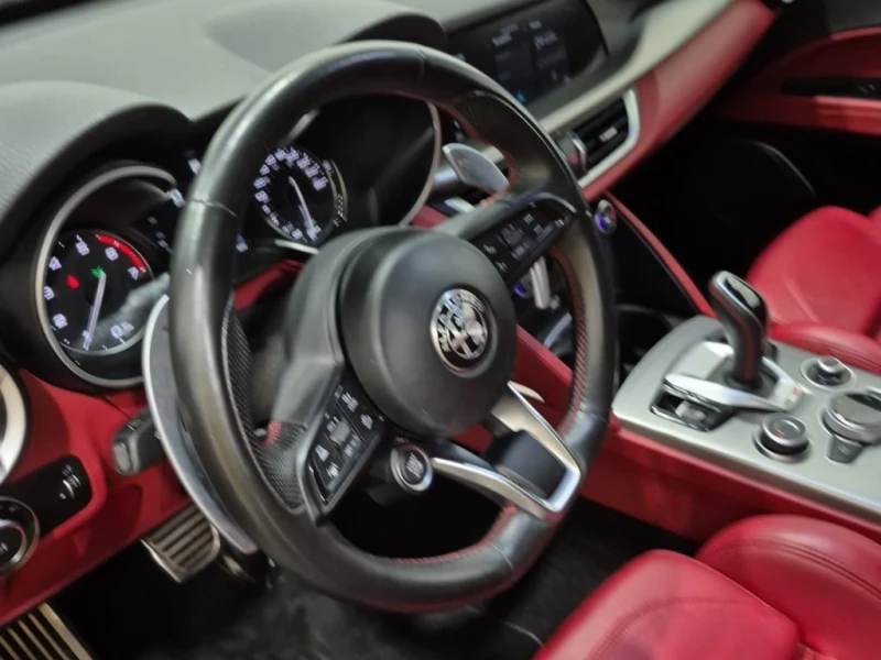 Alfa Romeo Stelvio * TI SPORT * CARFAX * , снимка 11 - Автомобили и джипове - 53027546