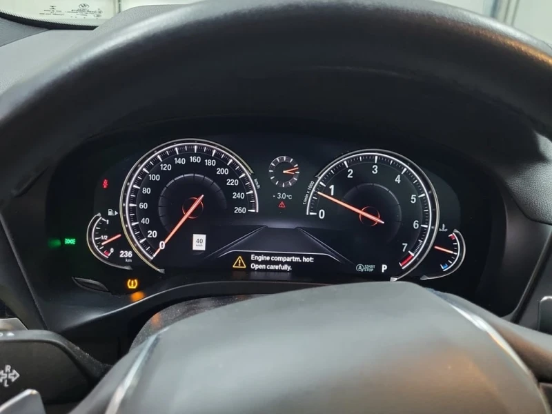 BMW X4 xDrive30I * 40000km! * Панорама * Head Up * CARFAX, снимка 8 - Автомобили и джипове - 53335649