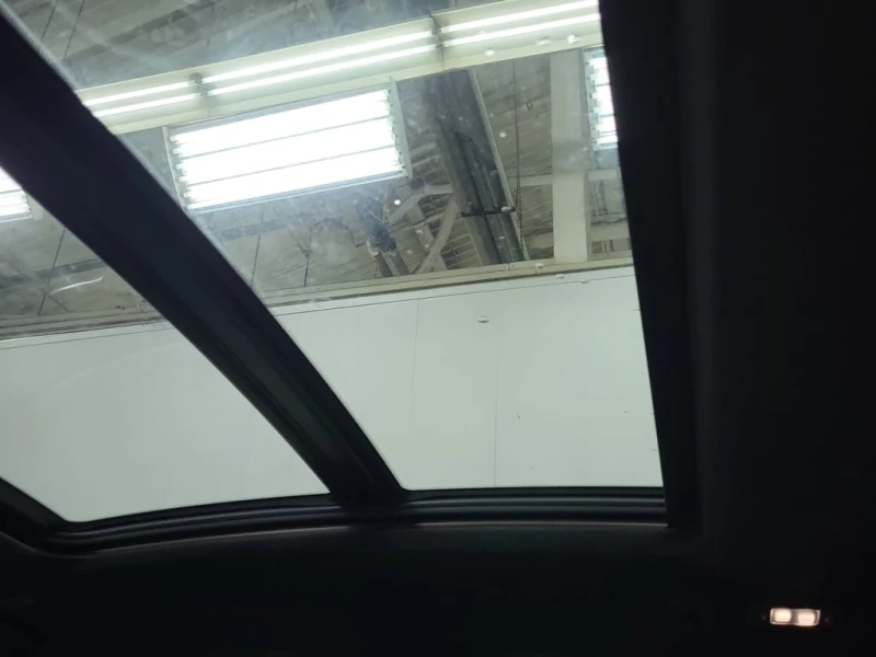 BMW X4 xDrive30I * 40000km! * Панорама * Head Up * CARFAX, снимка 12 - Автомобили и джипове - 53335649