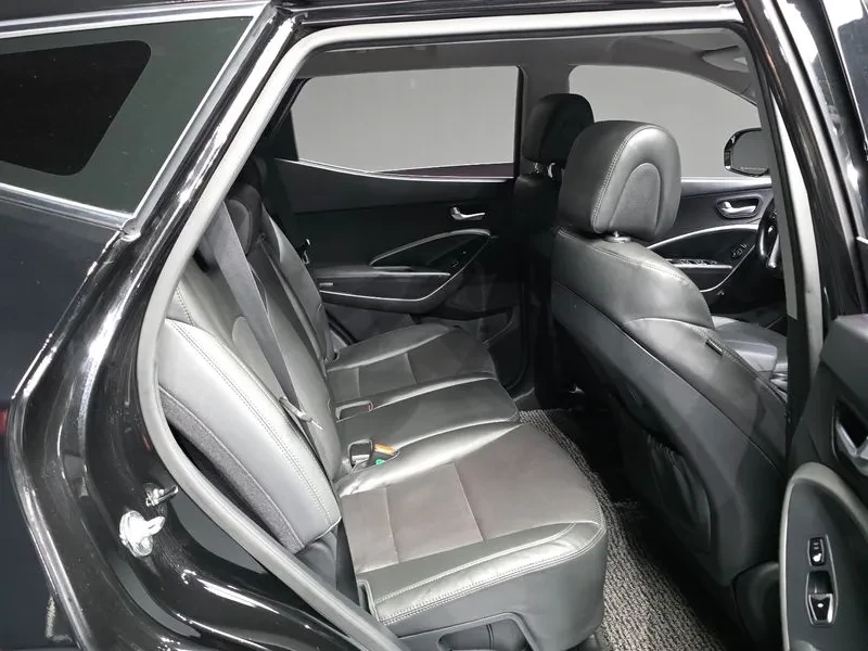 Hyundai Santa fe 2.0, снимка 12 - Автомобили и джипове - 54255495