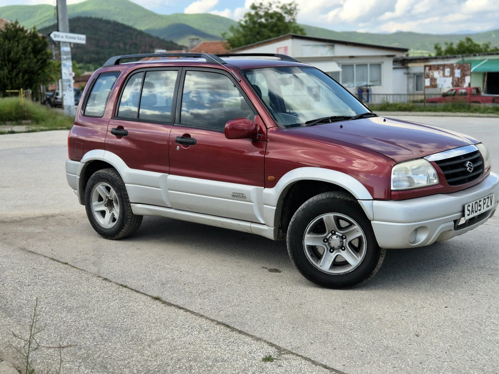 Suzuki Grand vitara 2.0  128к.с. - изображение 3