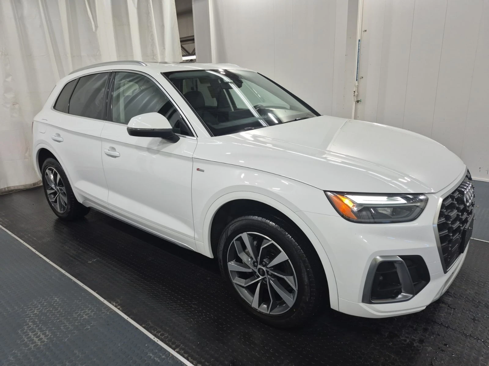 Audi Q5 * PROGRESSIV S LINE* QUATTRO * PANO * 360 * CARFAX - изображение 2