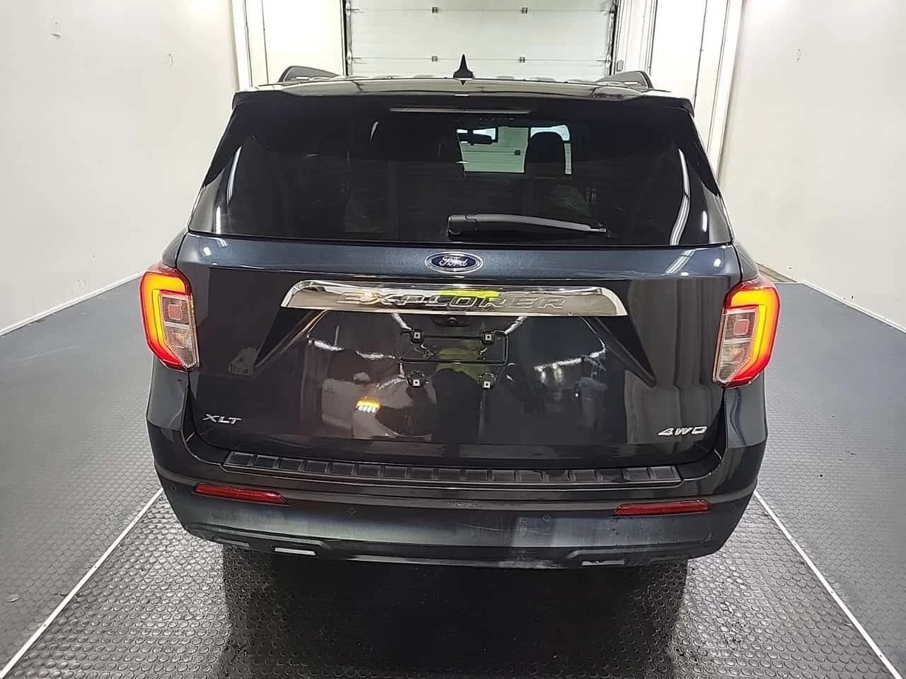 Ford Explorer * XLT * CARFAX * 2 КЛЮЧА * 2 БРОЯ ГУМИ * , снимка 6 - Автомобили и джипове - 53826225