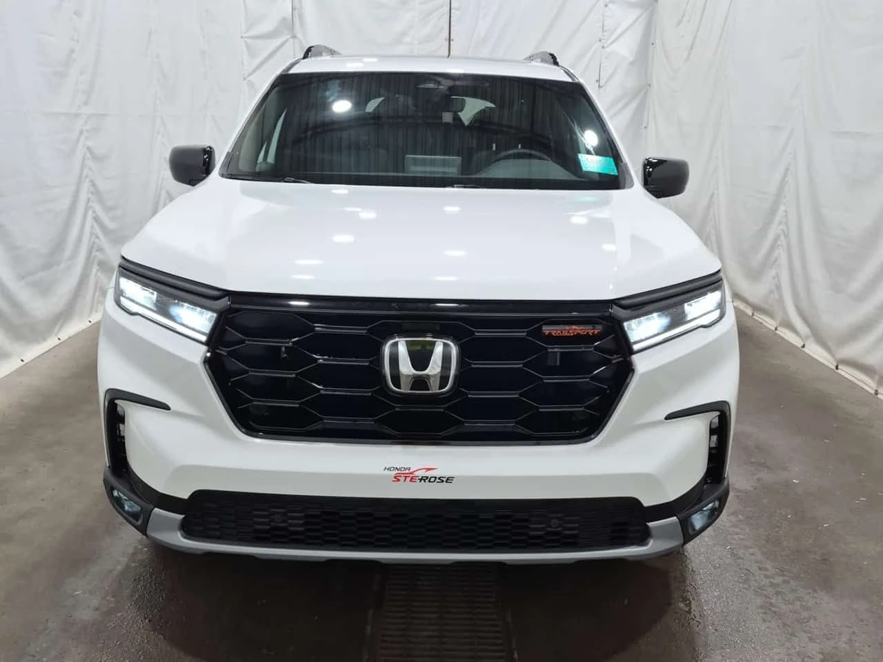 Honda Pilot 3.5 V6 * TRAILSPORT * CARFAX * 7000км! * , снимка 2 - Автомобили и джипове - 53886012