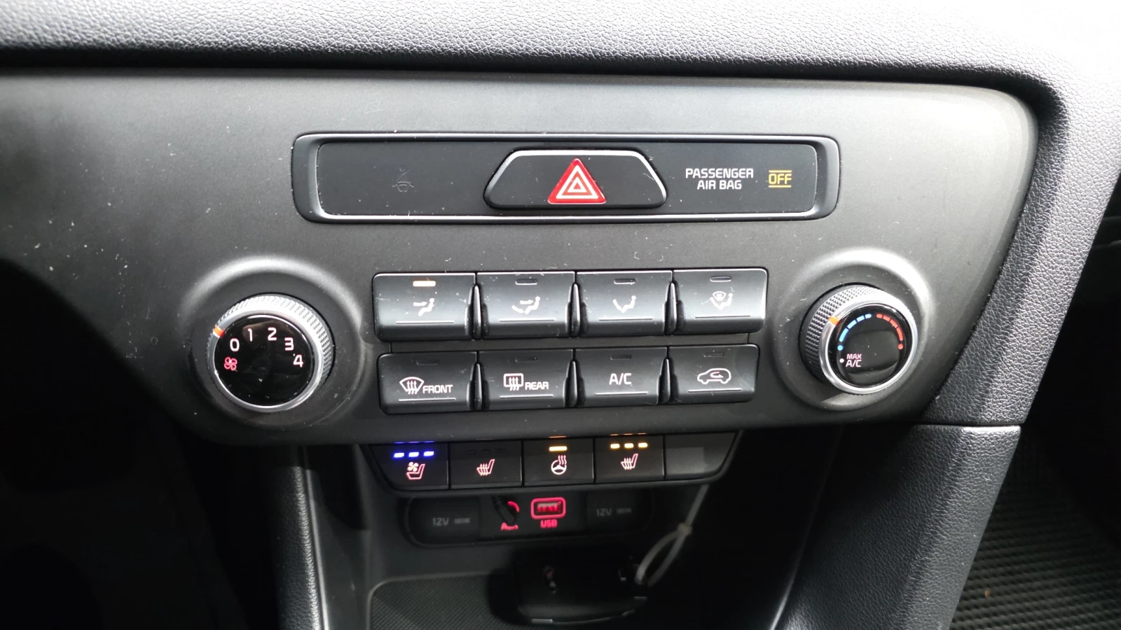 Kia Sportage 2.0 2WD NOBLESSE autogeorge.com , снимка 16 - Автомобили и джипове - 54132588