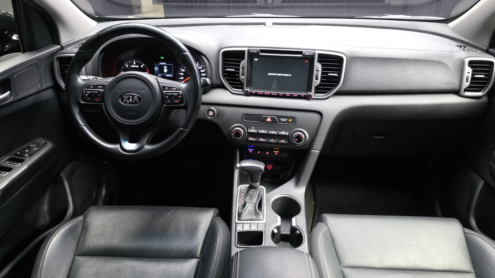 Kia Sportage 2.0 2WD NOBLESSE autogeorge.com , снимка 7 - Автомобили и джипове - 54132588