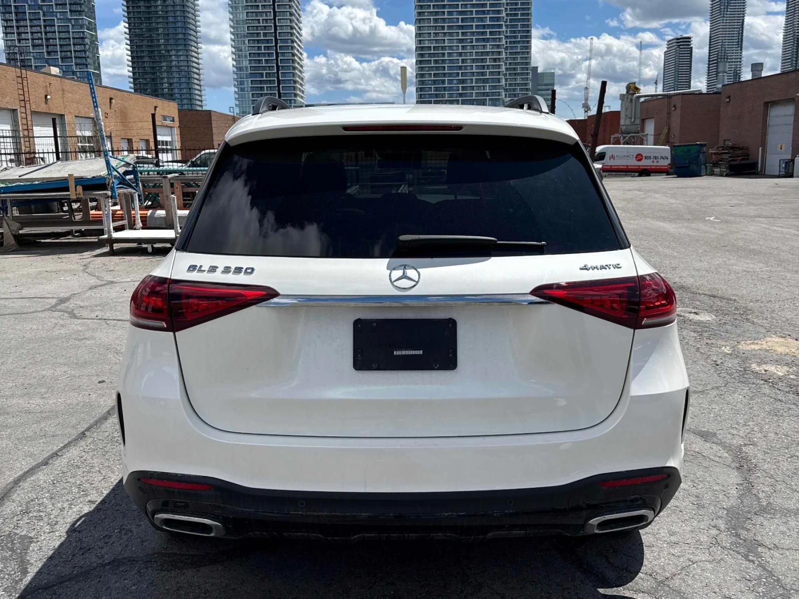 Mercedes-Benz GLE 350 ДИСТРОНИК * ПОДГРЕВ * ПАНОРАМА * 360 * BURMESTER, снимка 4 - Автомобили и джипове - 54555189