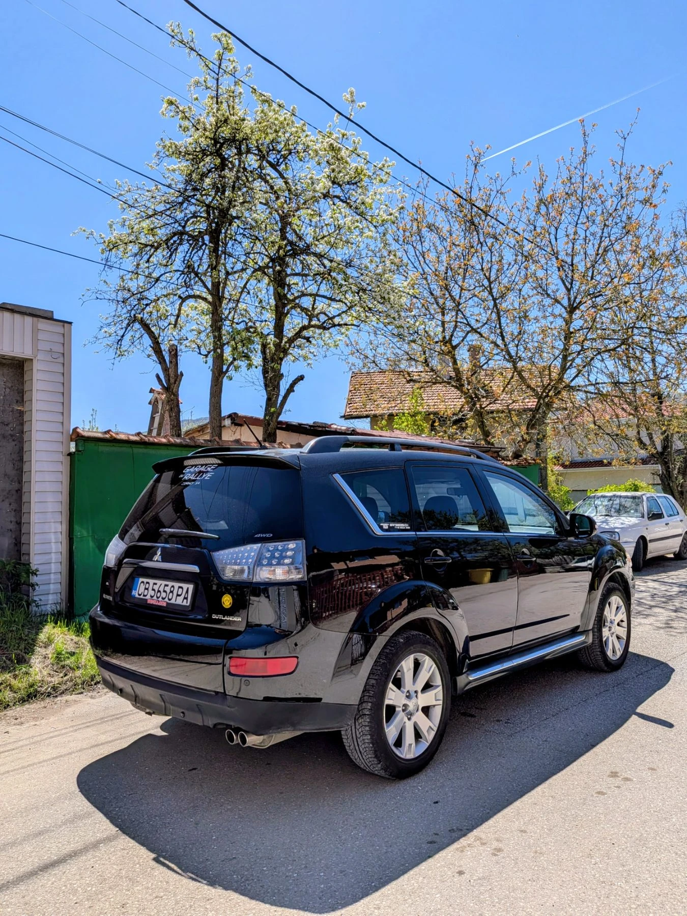 Mitsubishi Outlander, снимка 3 - Автомобили и джипове - 54573755