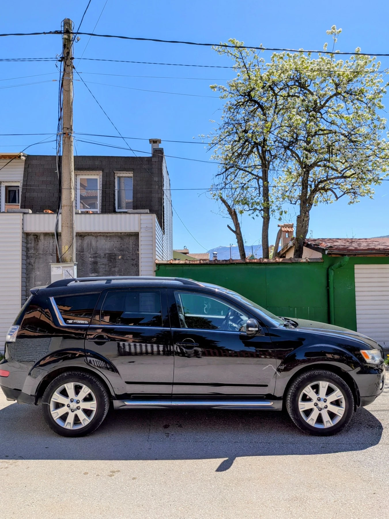 Mitsubishi Outlander, снимка 6 - Автомобили и джипове - 54573755