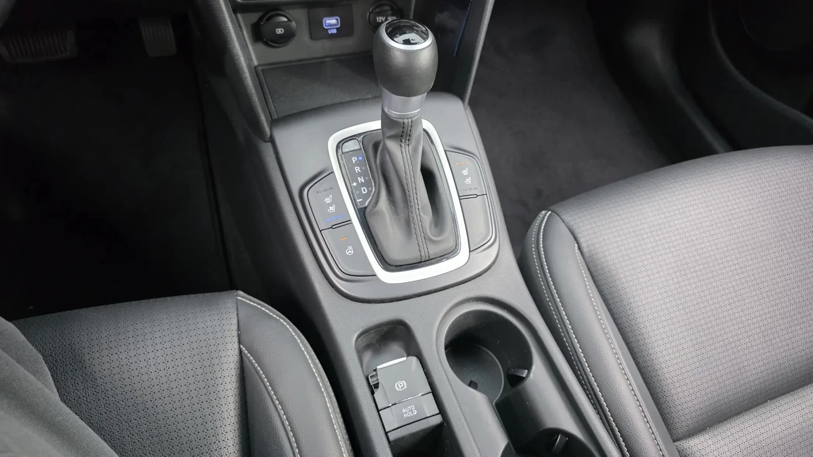 Hyundai Kona Modern Hybrid , снимка 8 - Автомобили и джипове - 54682016