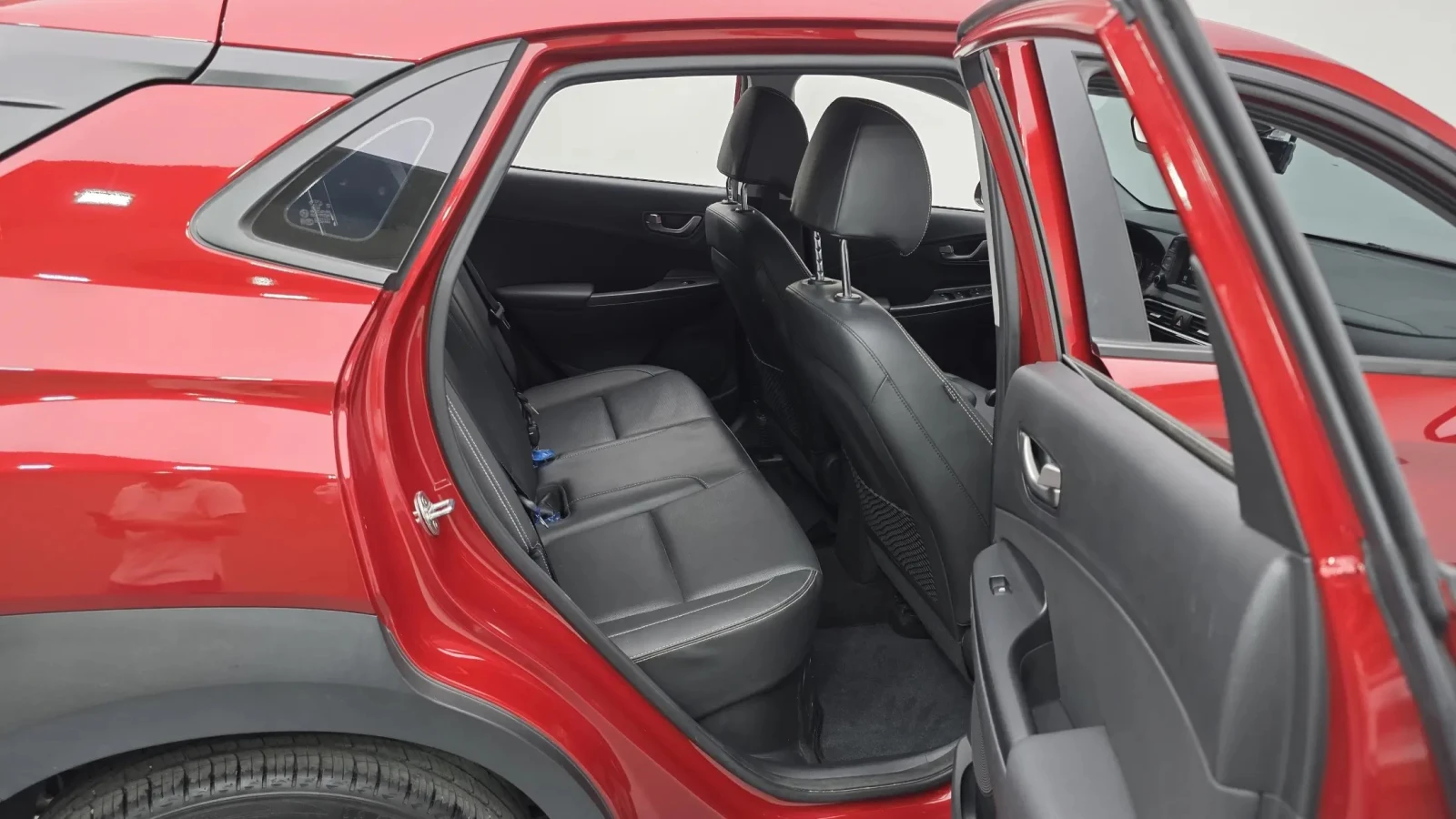 Hyundai Kona Modern Hybrid , снимка 10 - Автомобили и джипове - 54682016