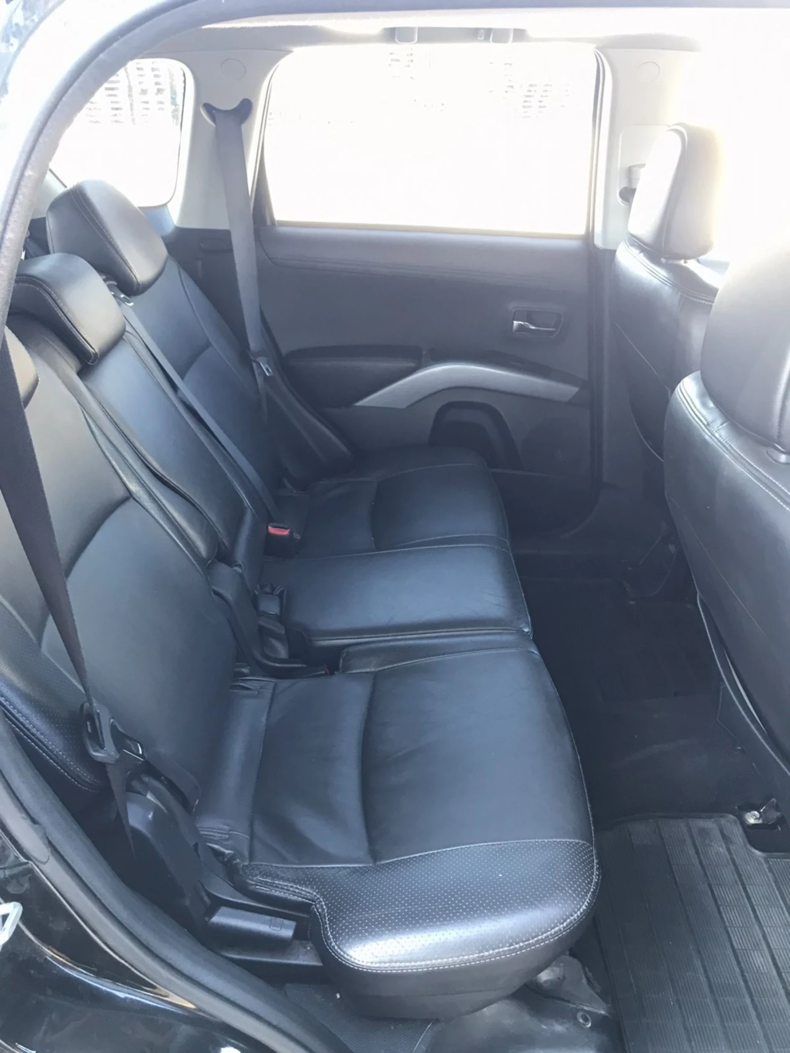 Mitsubishi Outlander, снимка 6 - Автомобили и джипове - 55244286