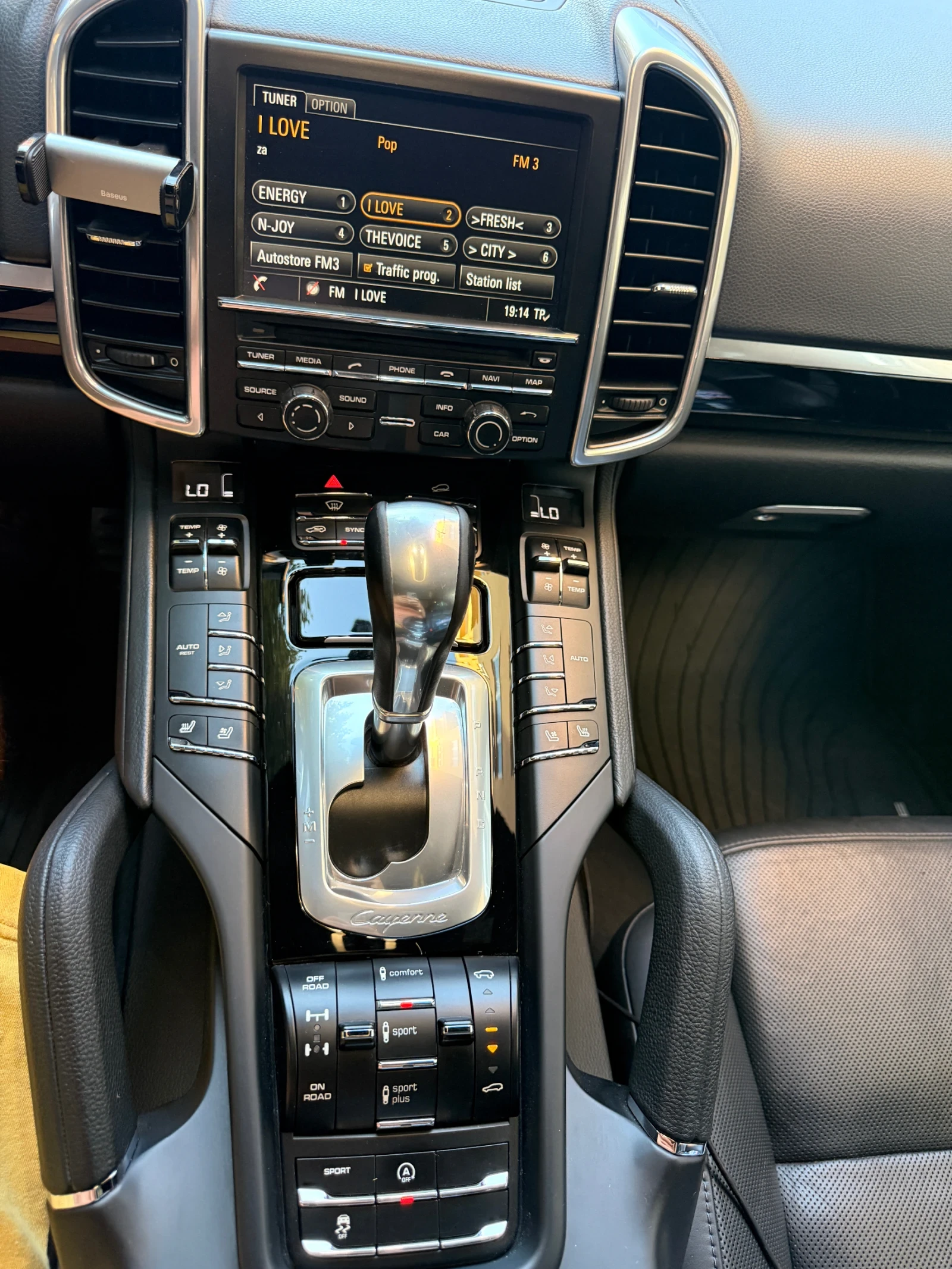 Porsche Cayenne, снимка 9 - Автомобили и джипове - 55532180
