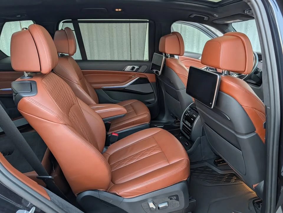 BMW X7 * M50i* АВТОКРЕДИТ БЕЗ ПЪРВОНАЧАЛНА ВНОСКА* , снимка 8 - Автомобили и джипове - 55941195