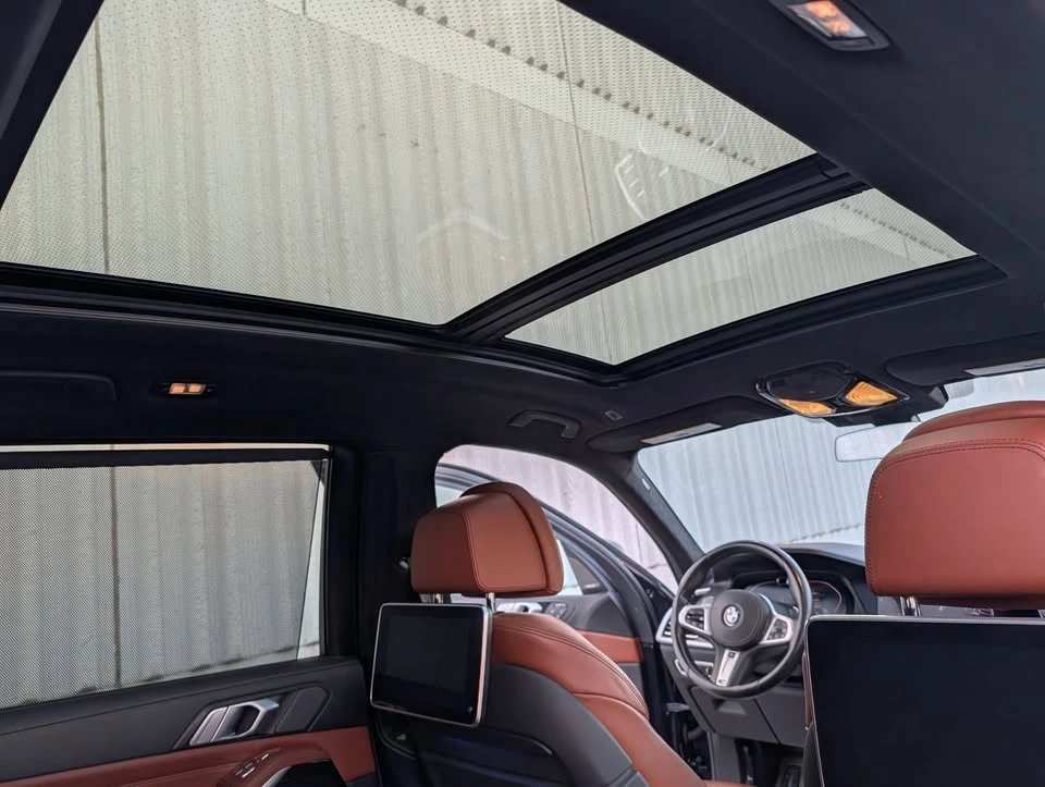BMW X7 * M50i* АВТОКРЕДИТ БЕЗ ПЪРВОНАЧАЛНА ВНОСКА* , снимка 11 - Автомобили и джипове - 55941195