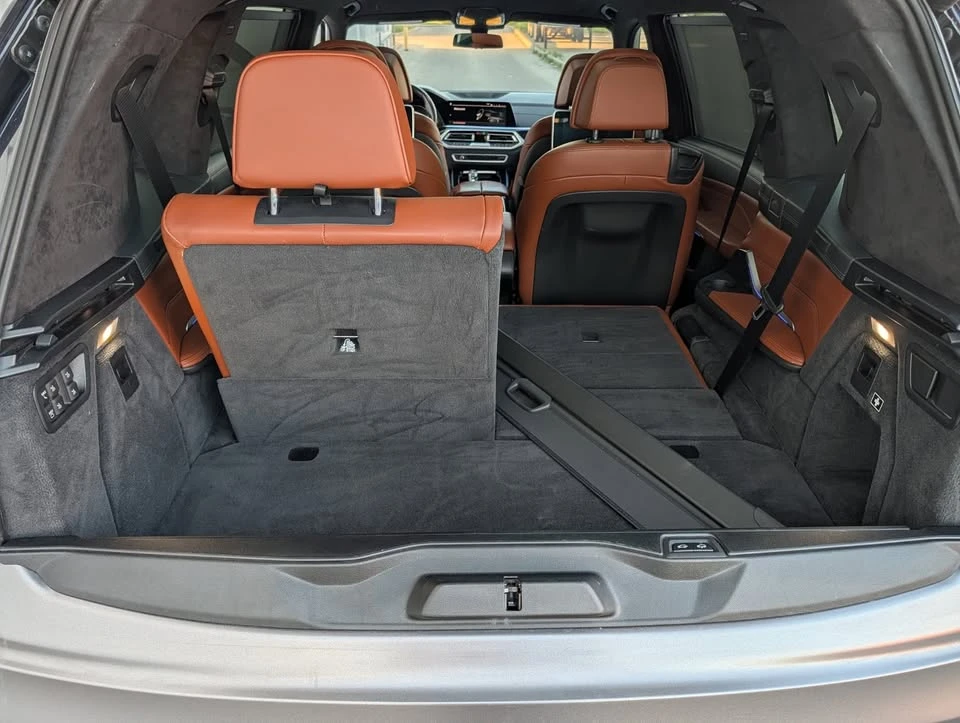 BMW X7 * M50i* АВТОКРЕДИТ БЕЗ ПЪРВОНАЧАЛНА ВНОСКА* , снимка 9 - Автомобили и джипове - 55941195