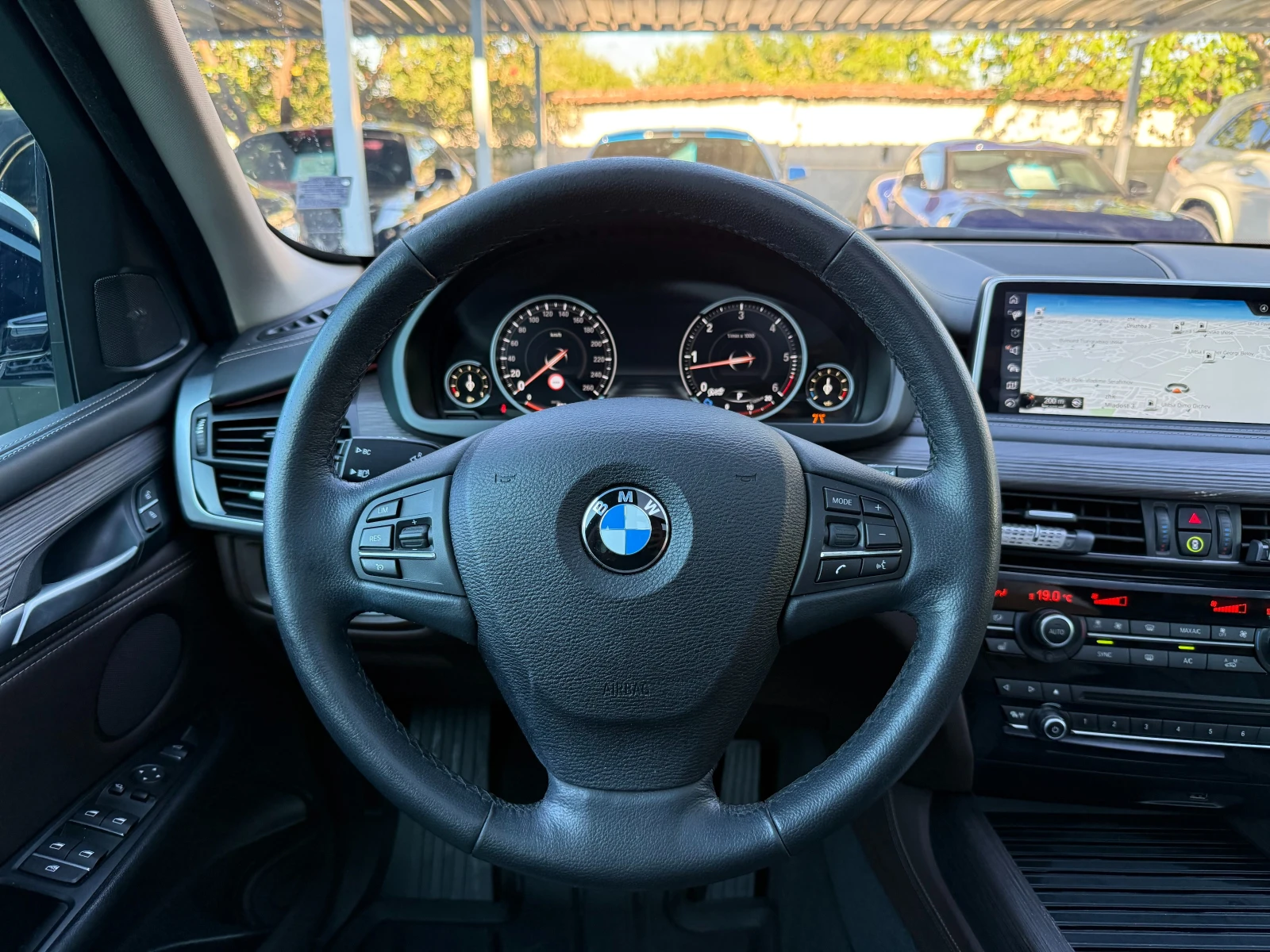 BMW X5 40D INDIVIDUAL, снимка 11 - Автомобили и джипове - 56023688