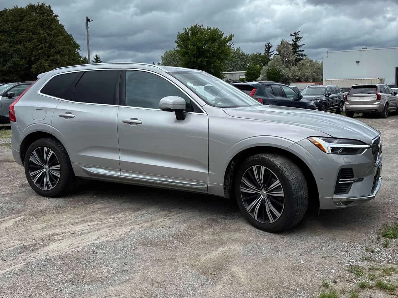 Volvo XC60 * Plus Bright Theme * CARFAX * ЦЕНА ДО БГ, снимка 3 - Автомобили и джипове - 56645227