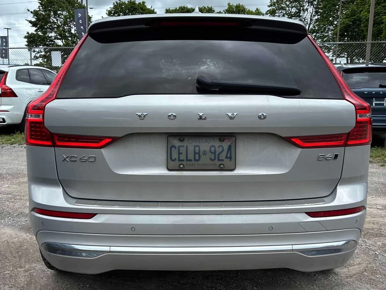 Volvo XC60 * Plus Bright Theme * CARFAX * ЦЕНА ДО БГ, снимка 4 - Автомобили и джипове - 56645227