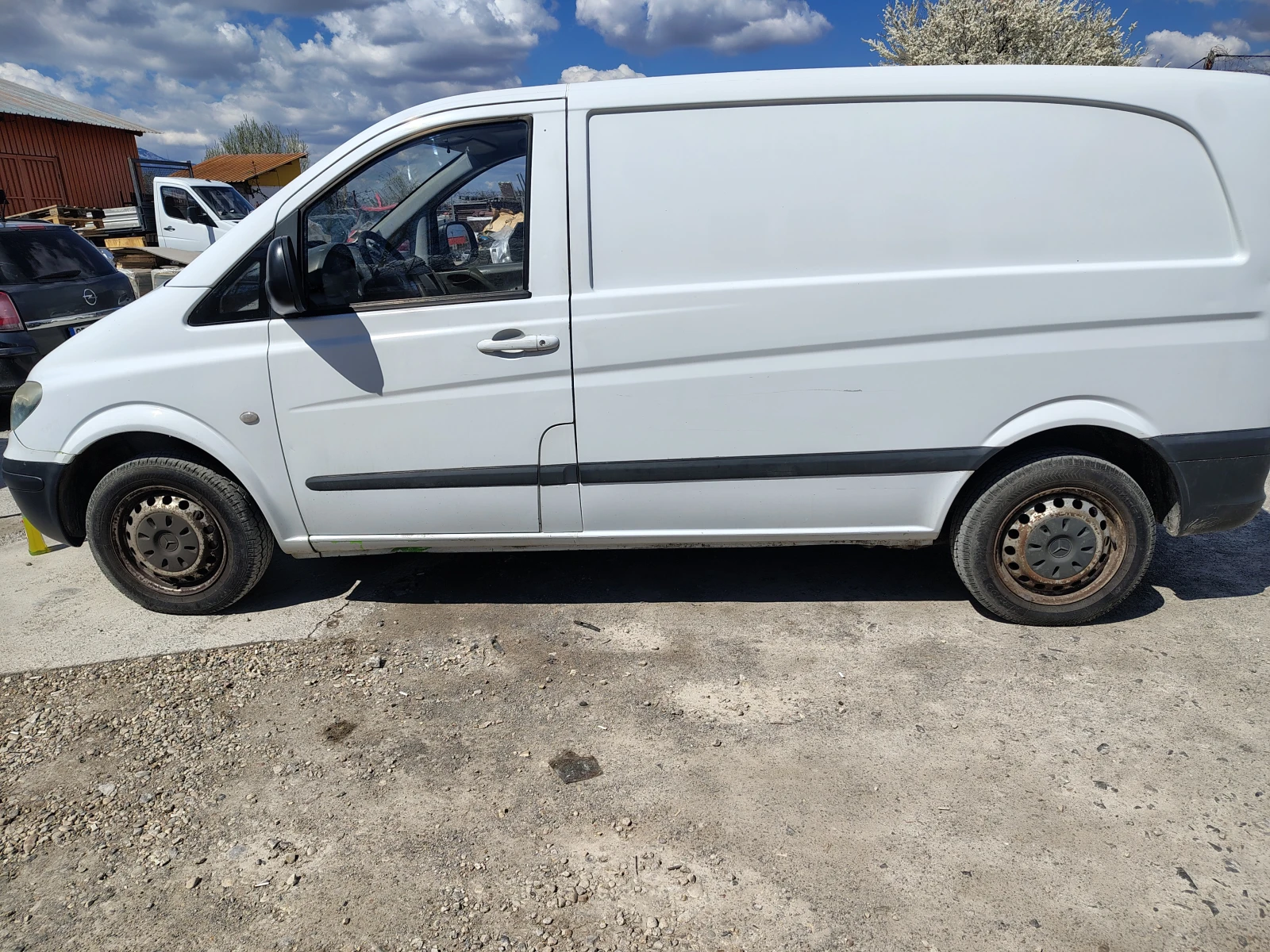 Mercedes-Benz Vito 111CDI, снимка 3 - Бусове и автобуси - 54746107