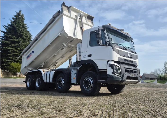 Volvo Fm x460 8x4  - изображение 2
