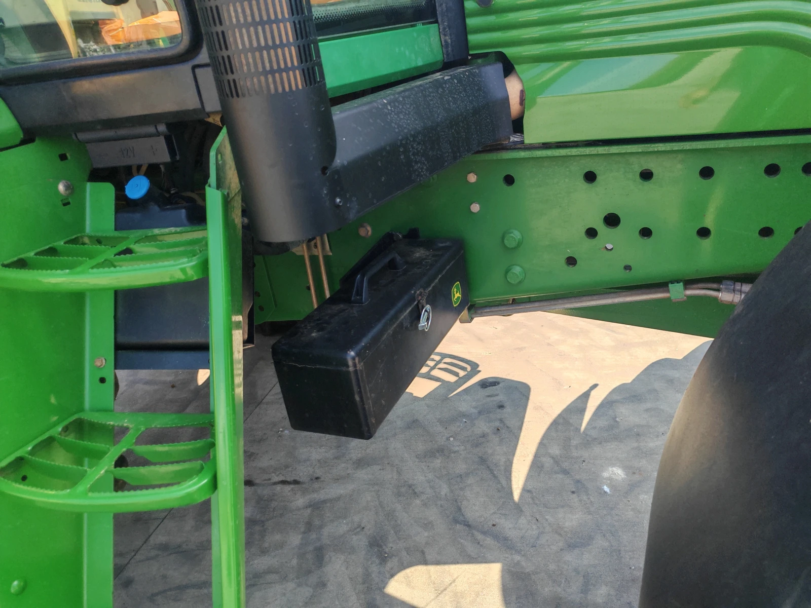 Трактор John Deere 6930 Premium , снимка 14 - Селскостопанска техника - 55016139