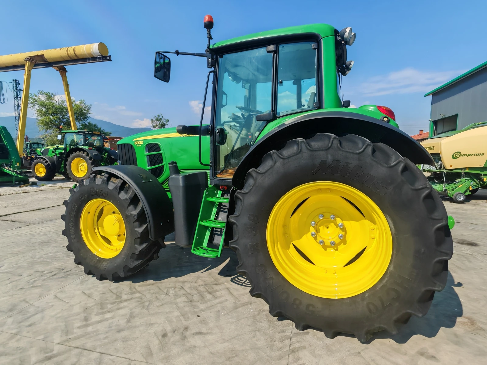 Трактор John Deere 6930 Premium , снимка 16 - Селскостопанска техника - 55016139
