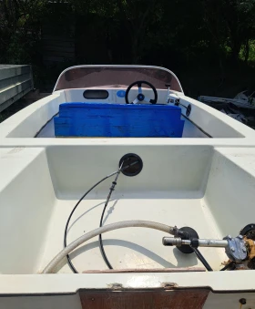 Моторна яхта Elan 4.20, снимка 4