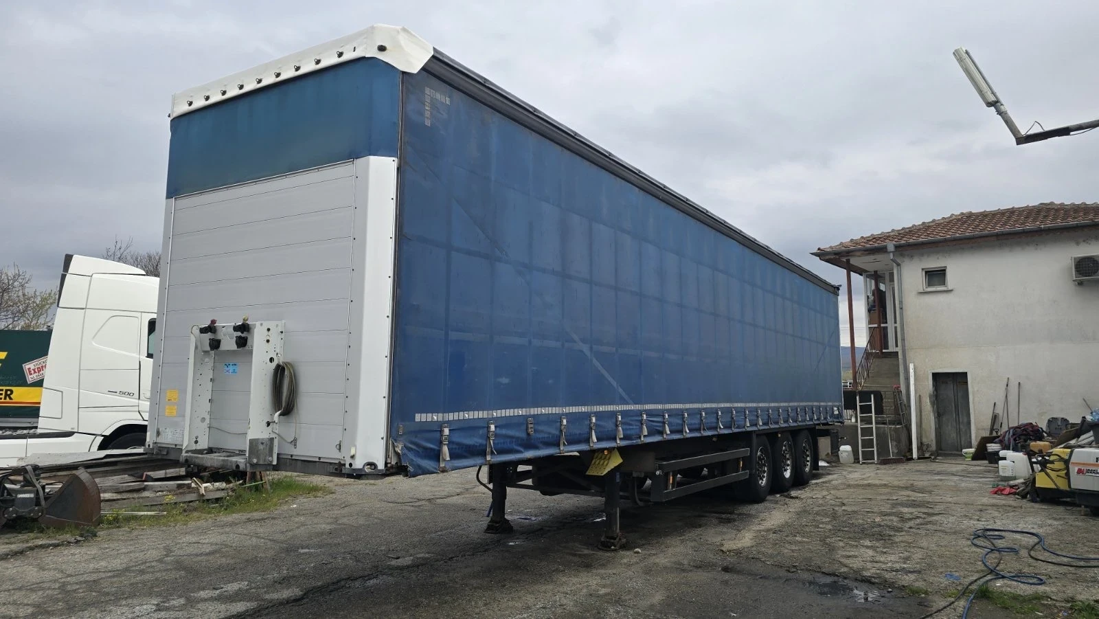 Полуремарке Schmitz Буге, снимка 2 - Ремаркета - 54173751