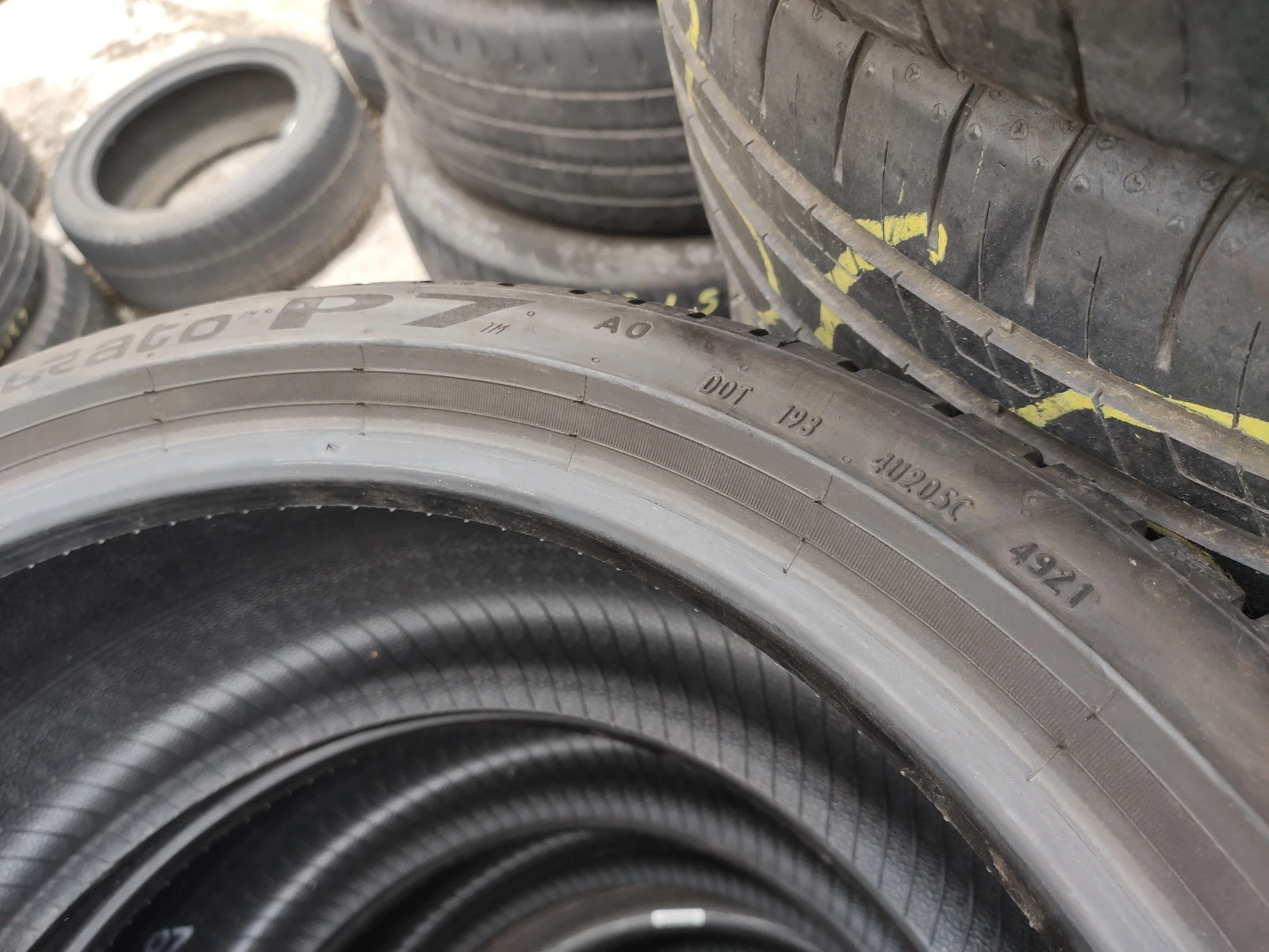 Гуми Летни 225/40R18, снимка 8 - Гуми и джанти - 55478616