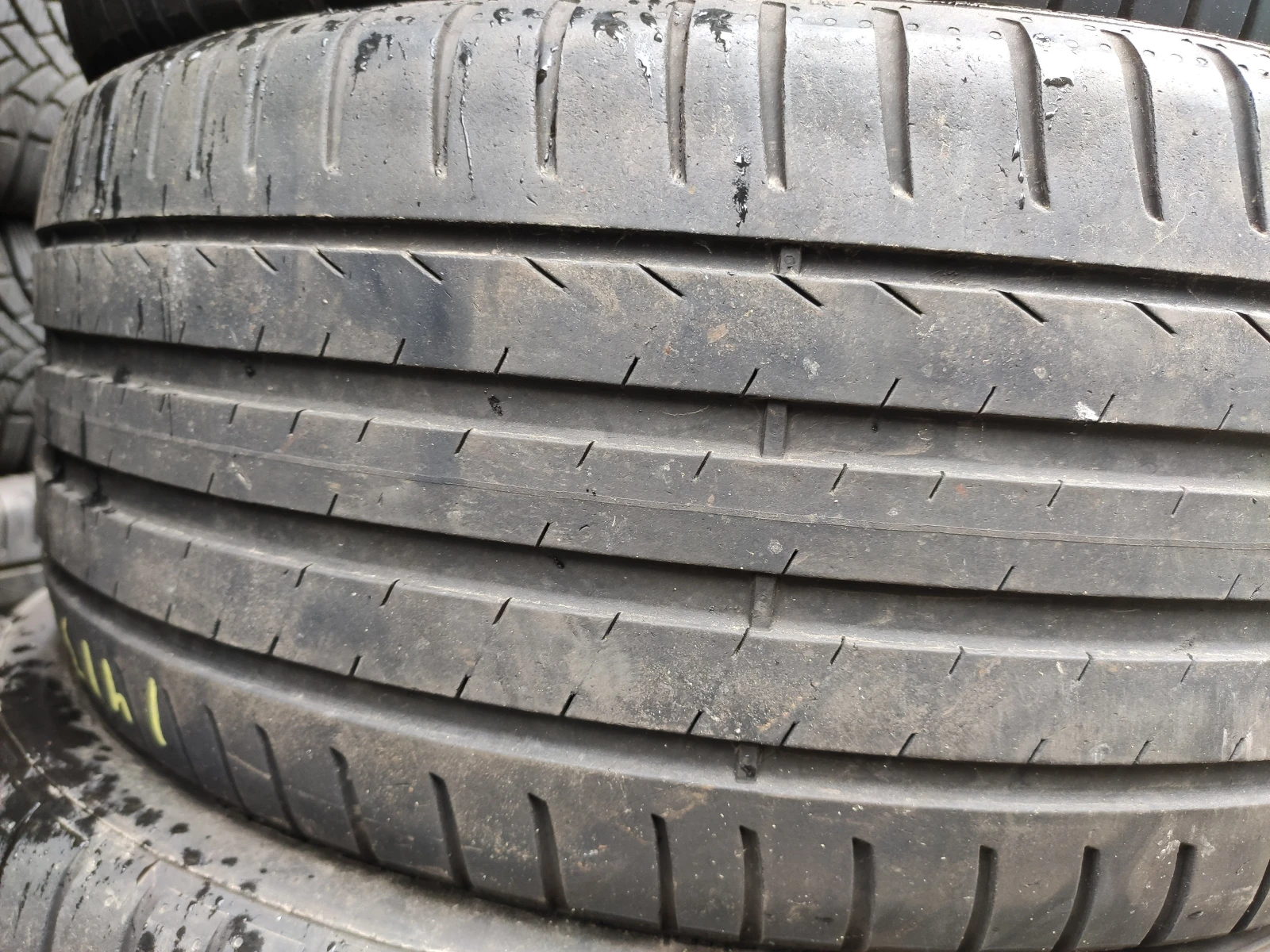 Гуми Летни 225/40R18, снимка 6 - Гуми и джанти - 55478616