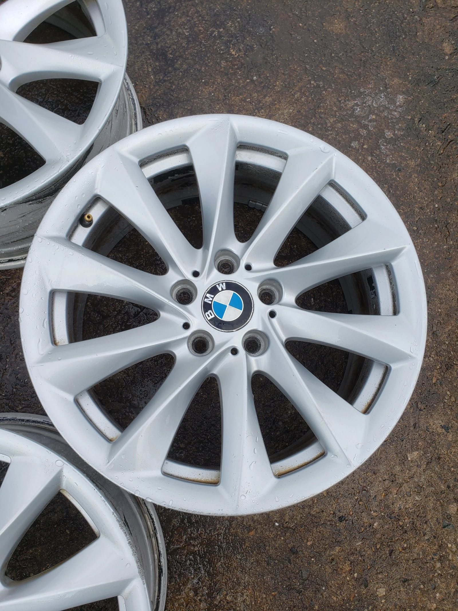 ������ �� BMW | Mobile.bg � ����������� 4