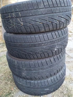 Гуми Зимни 215/65R16, снимка 1 - Гуми и джанти - 30534084