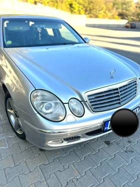  Mercedes-Benz E 240