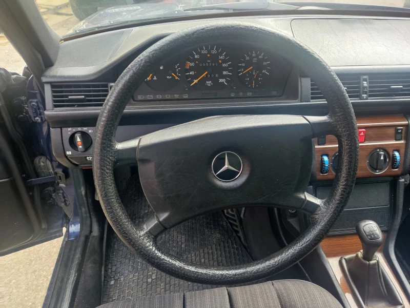 Mercedes-Benz 124 Катафалка, снимка 7 - Автомобили и джипове - 46427759