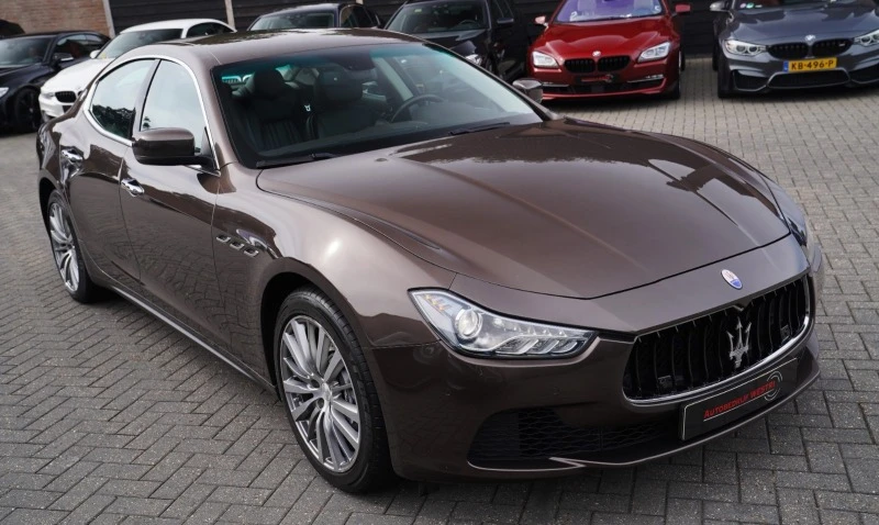 Maserati Ghibli НЕРАЗЛИЧИМ ОТ НОВ!!!ЛИЗИНГ!!! , снимка 2 - Автомобили и джипове - 47329211